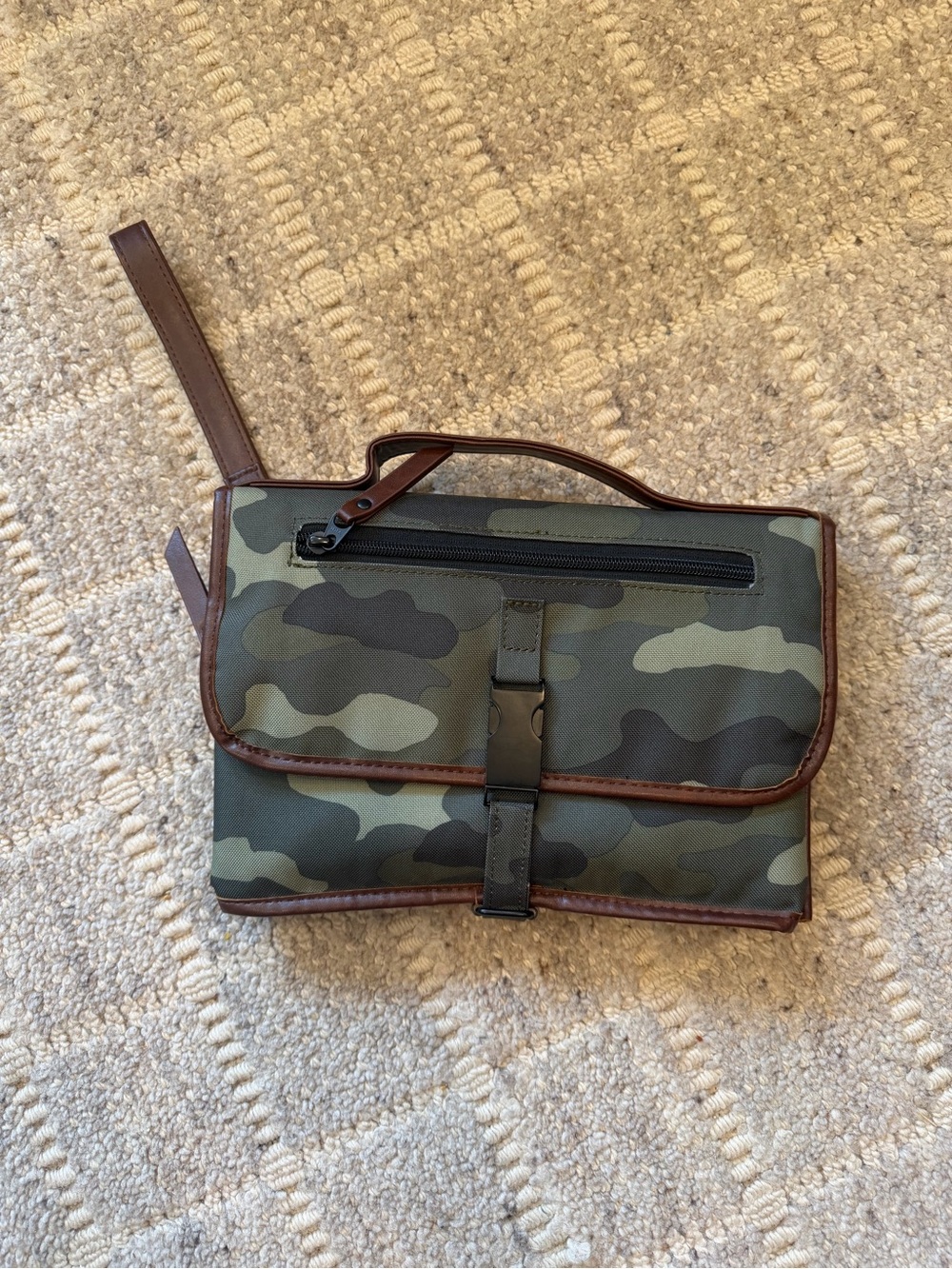 Dockatot on the go changing pad- Green Camo